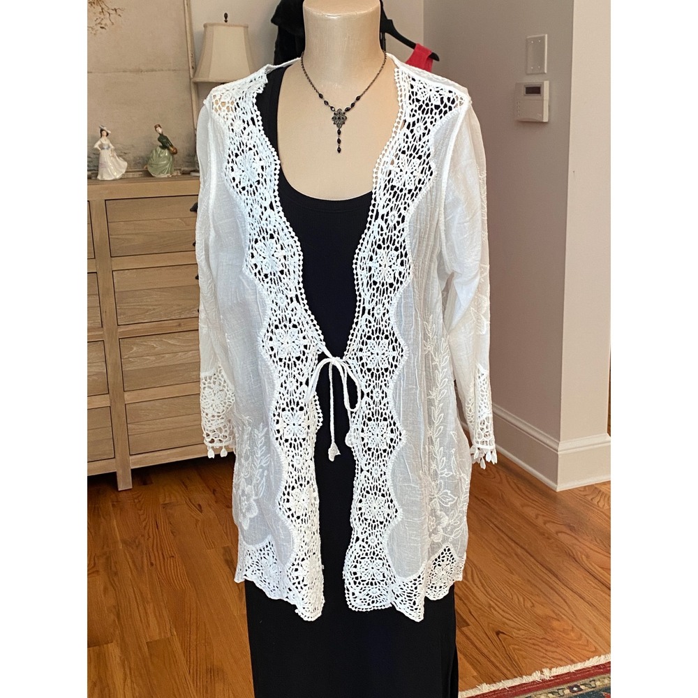 Kindred White Embroidered Crochet Lace Kimono Cardigan Tie Front Boho Medium